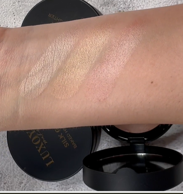 SILK GLOW Highlighter powder 03